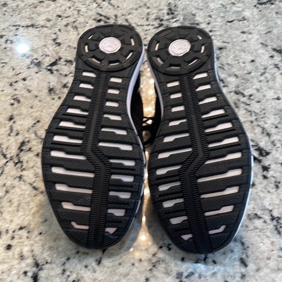 Under Armor Sonic Hover Woman’s Running Size 8.5 - Picture 8 of 11